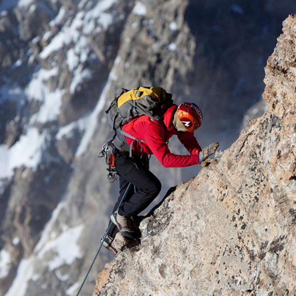 Verb - to climb